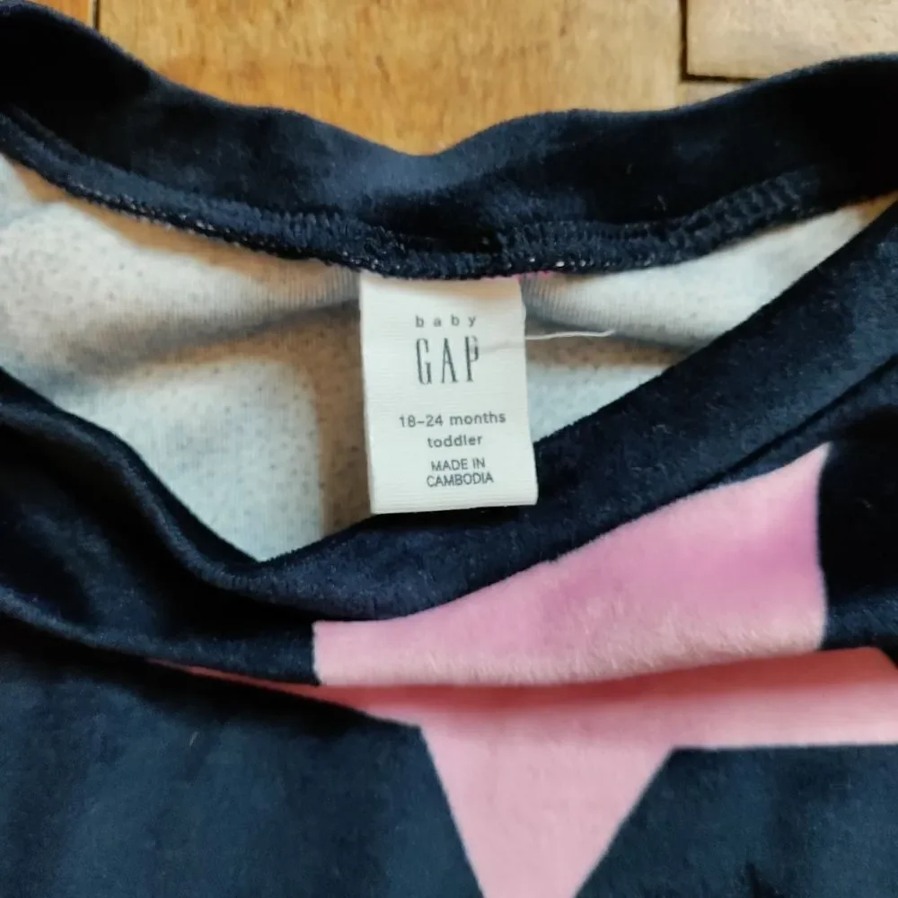 Gap shirt 18 to 24 months crewneck sweater velour stars balloon sleeves spring